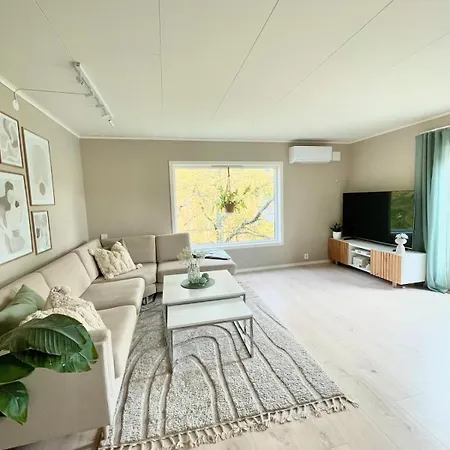 Cozy And Spacious *